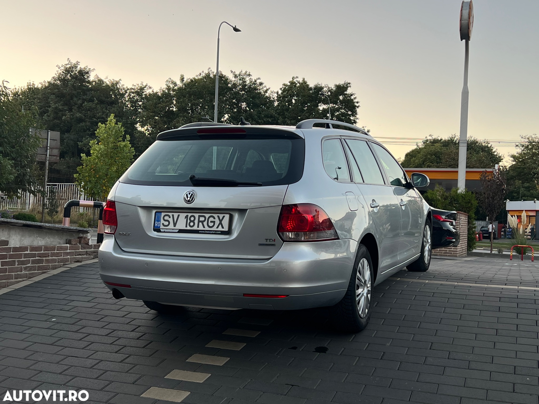 Volkswagen Golf - 3