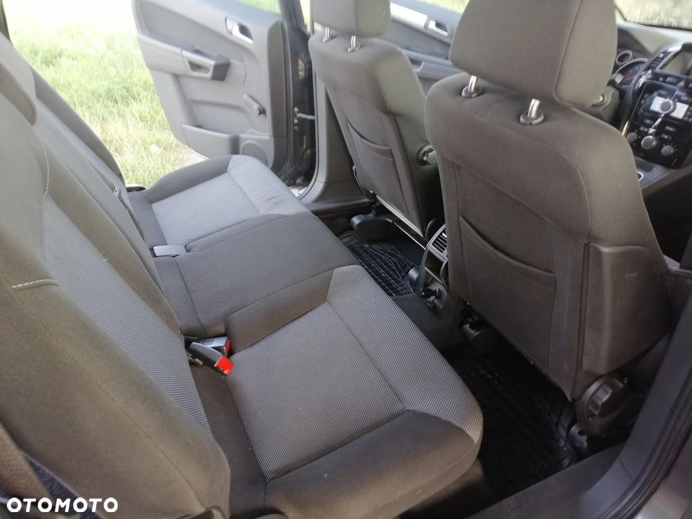 Opel Zafira - 17