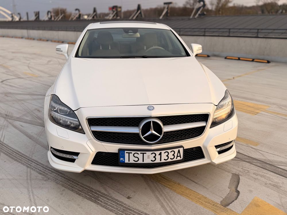 Mercedes-Benz CLS 500 BlueEffICIENCY - 12