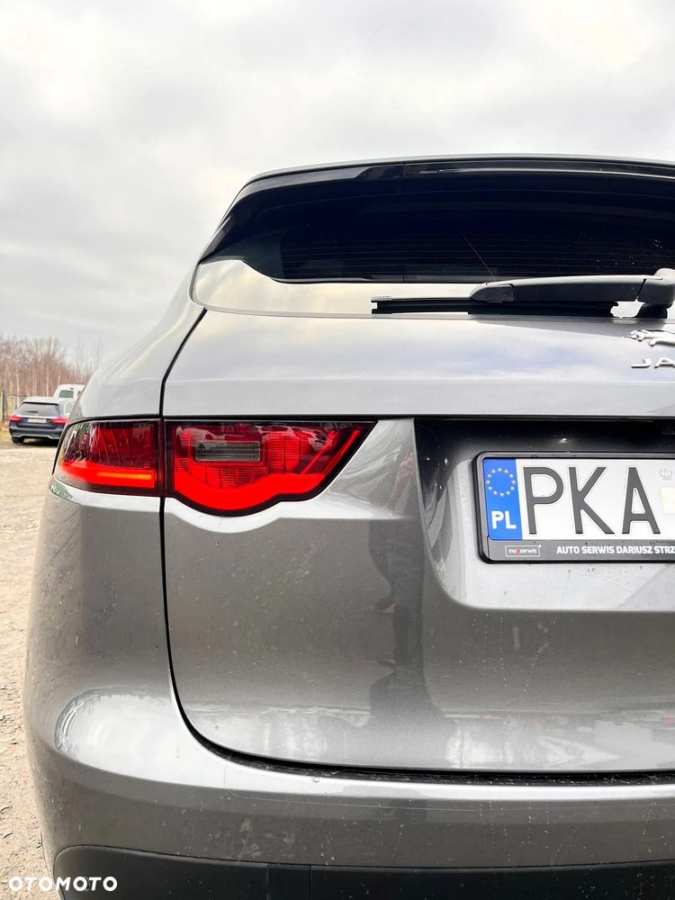 Jaguar F-Pace 2.0 i4D AWD R-Sport - 16