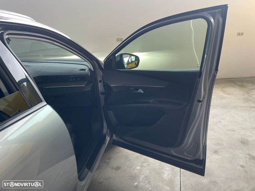 Peugeot 3008 BlueHDi 130 Stop & Start EAT8 Allure - 14