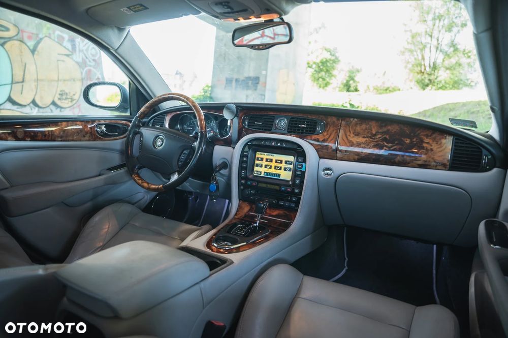 Jaguar XJR 4.2 - 10