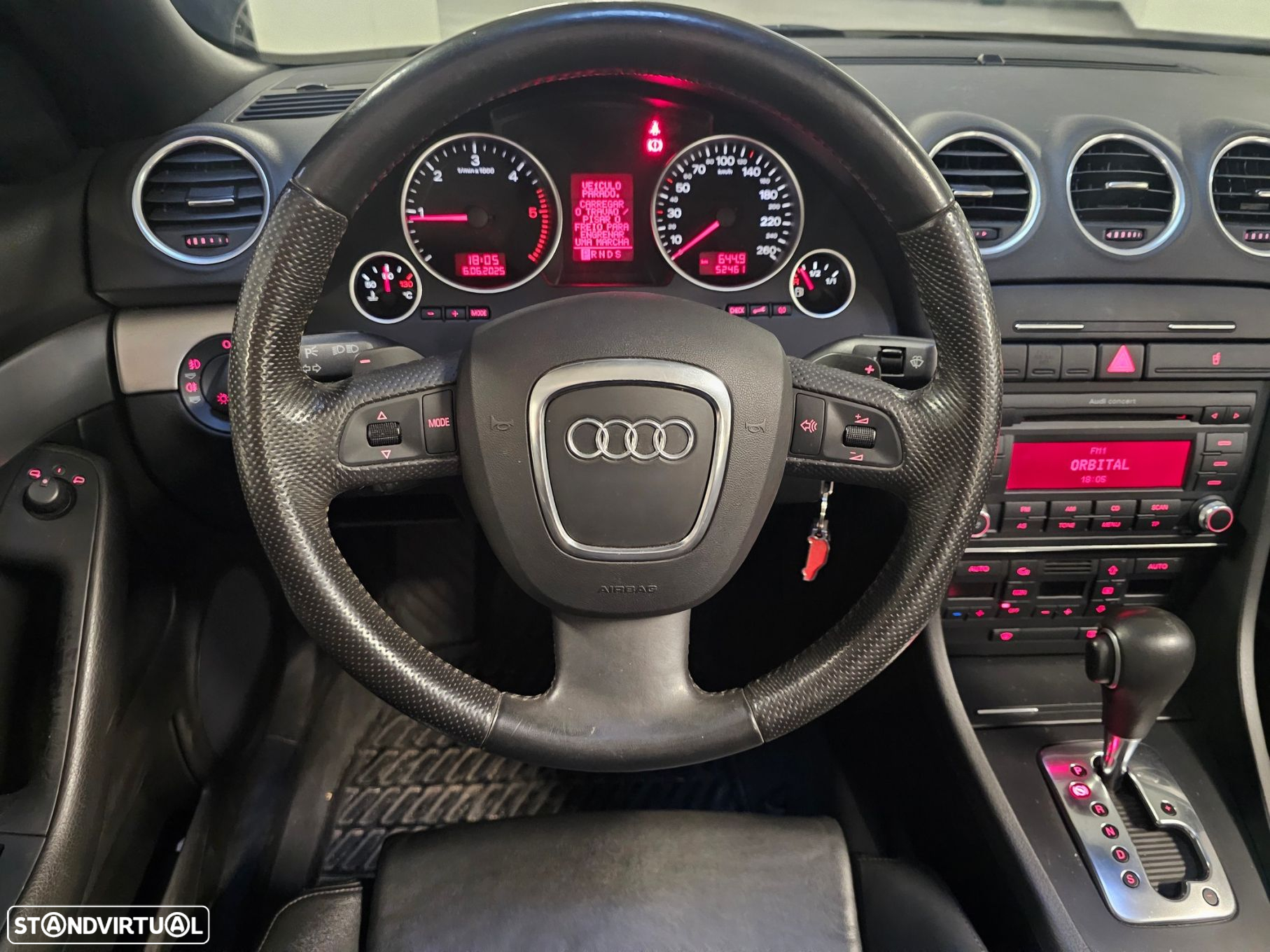 Audi A4 Cabrio 2.0 TDi Multitronic - 17
