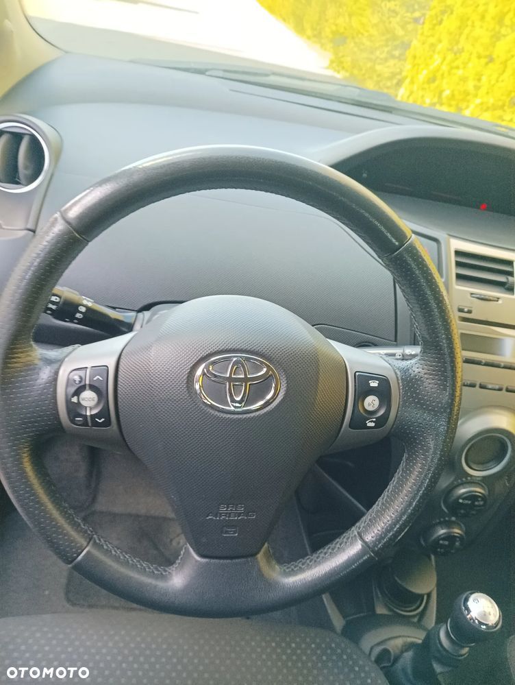 Toyota Yaris 1.33 VVT-i Cool - 13