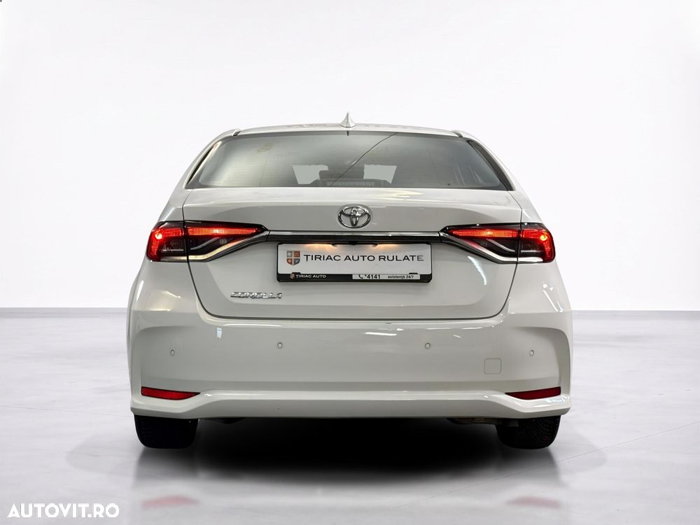Toyota Corolla - 5