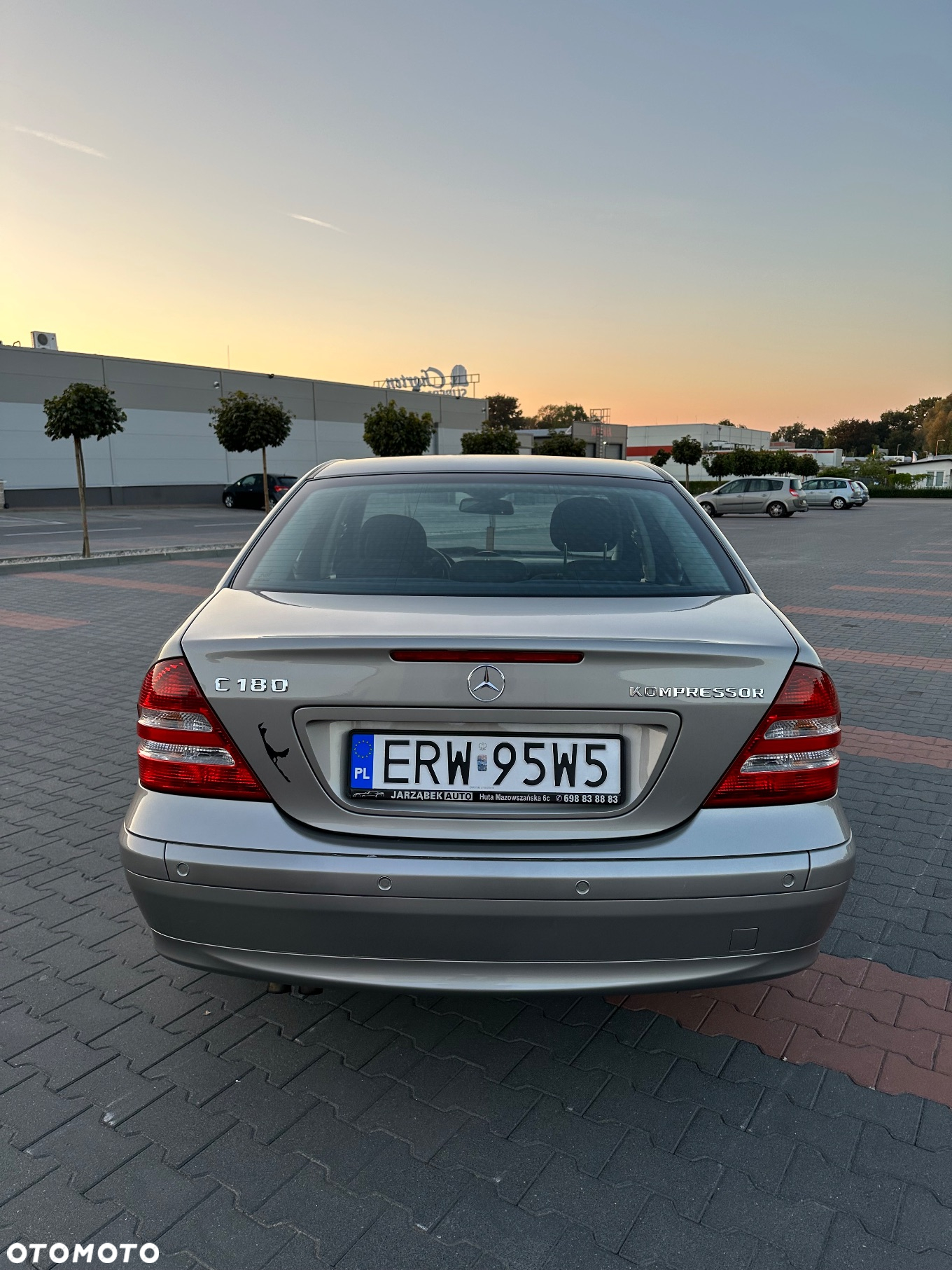 Mercedes-Benz Klasa C 180 T Kompressor Classic - 5