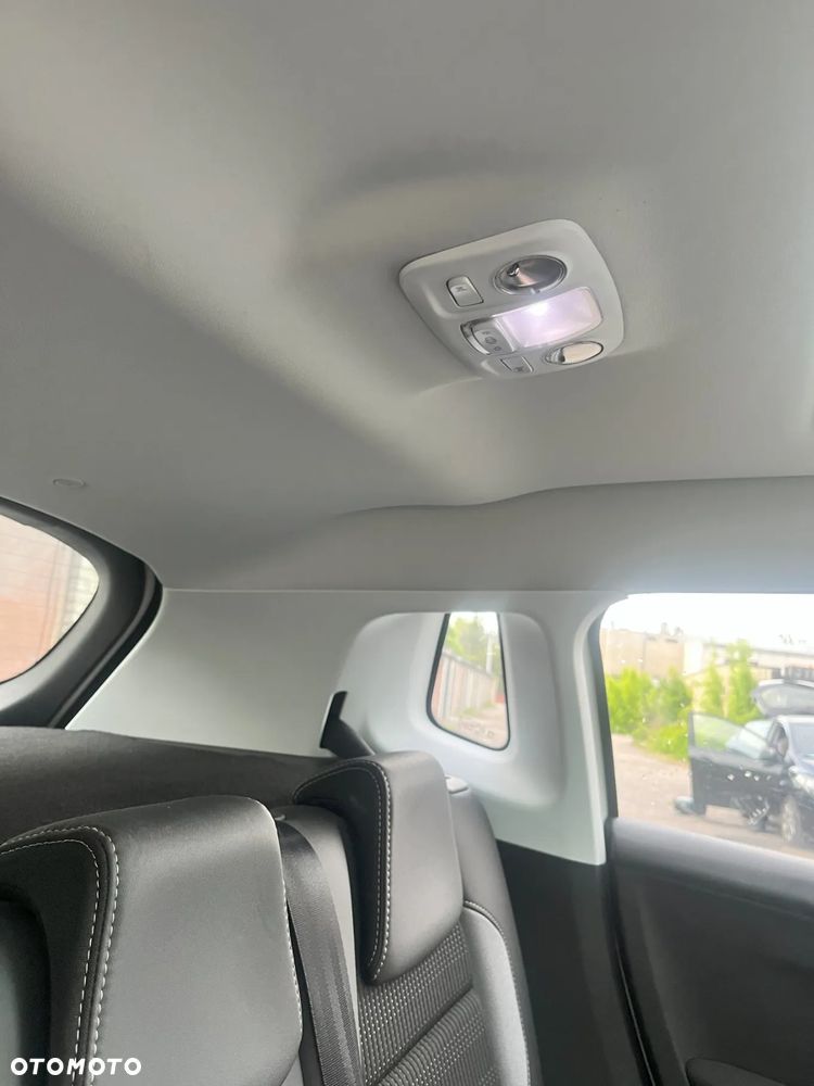 Peugeot 2008 1.2 Pure Tech Allure S&S - 7