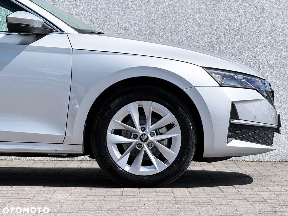 Skoda Octavia 1.5 TSI mHEV Selection DSG - 33