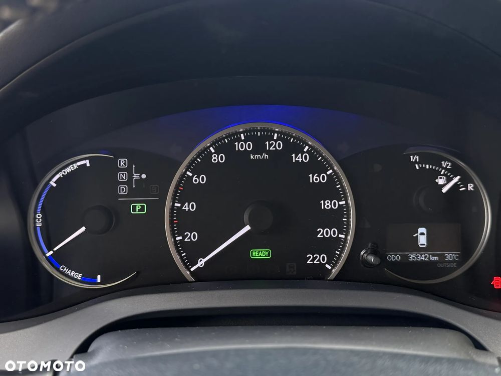 Lexus CT 200h Elite - 10