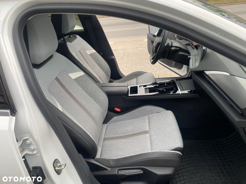 Opel Astra VI 1.2 T Elegance S&S - 22