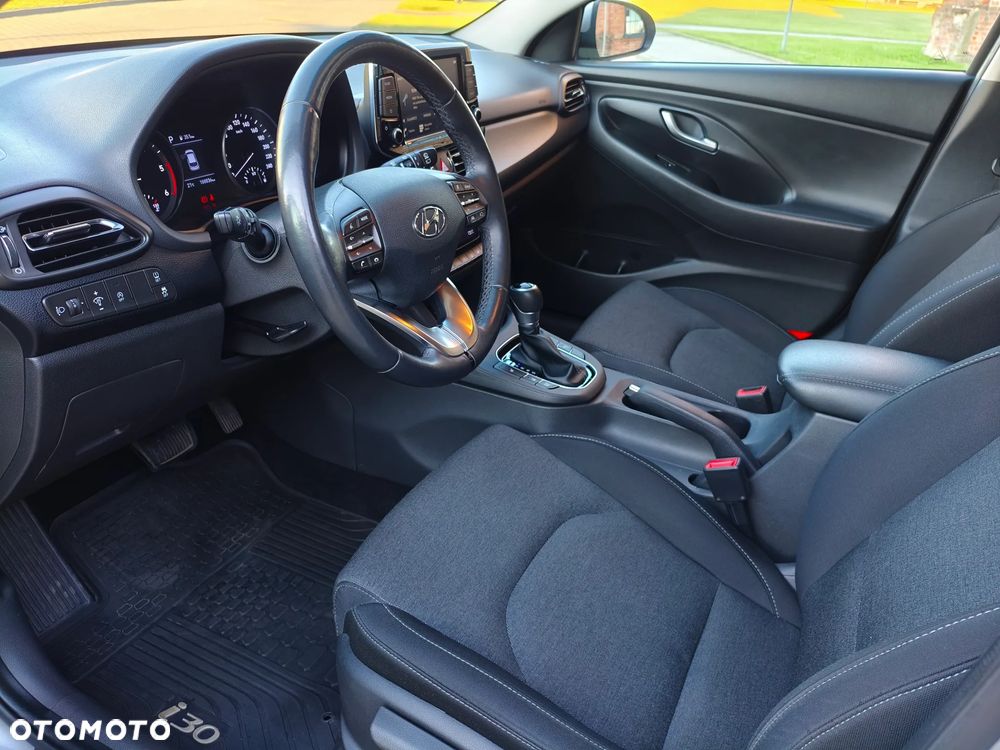 Hyundai i30 1.6 D Comfort DCT - 12