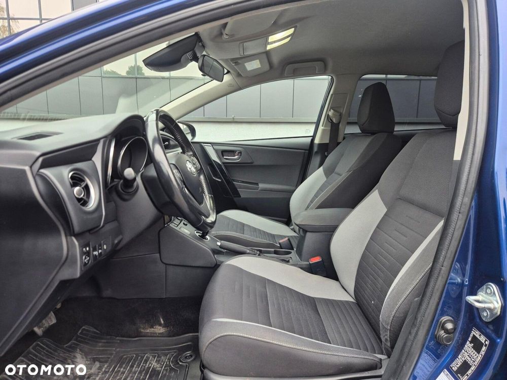 Toyota Auris - 7