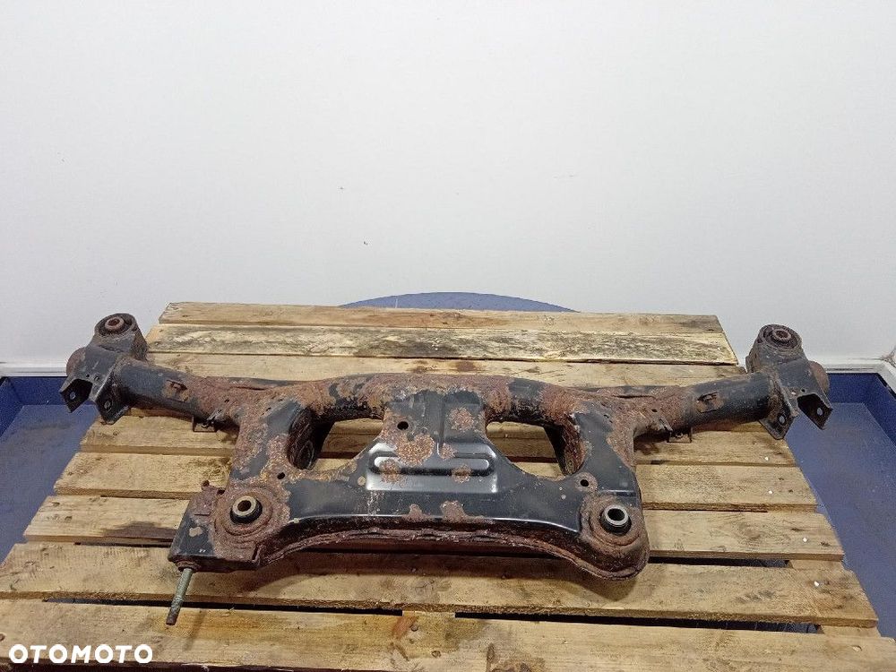 MITSUBISHI GRANDIS BELKA ZAWIESZENIA TYŁ - 1