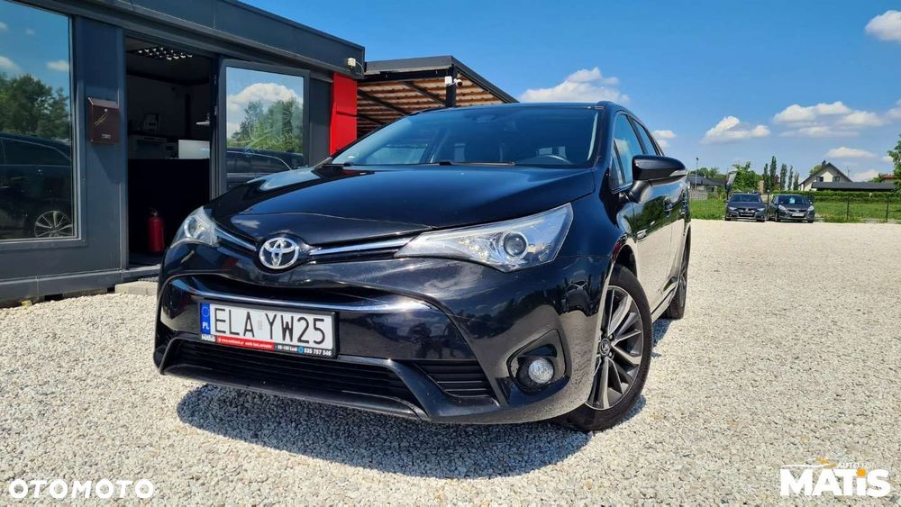 Toyota Avensis - 12