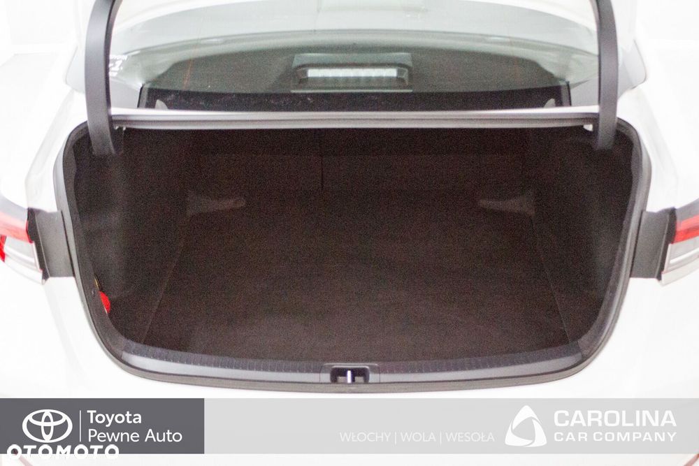 Toyota Corolla 1.8 Hybrid Comfort - 18