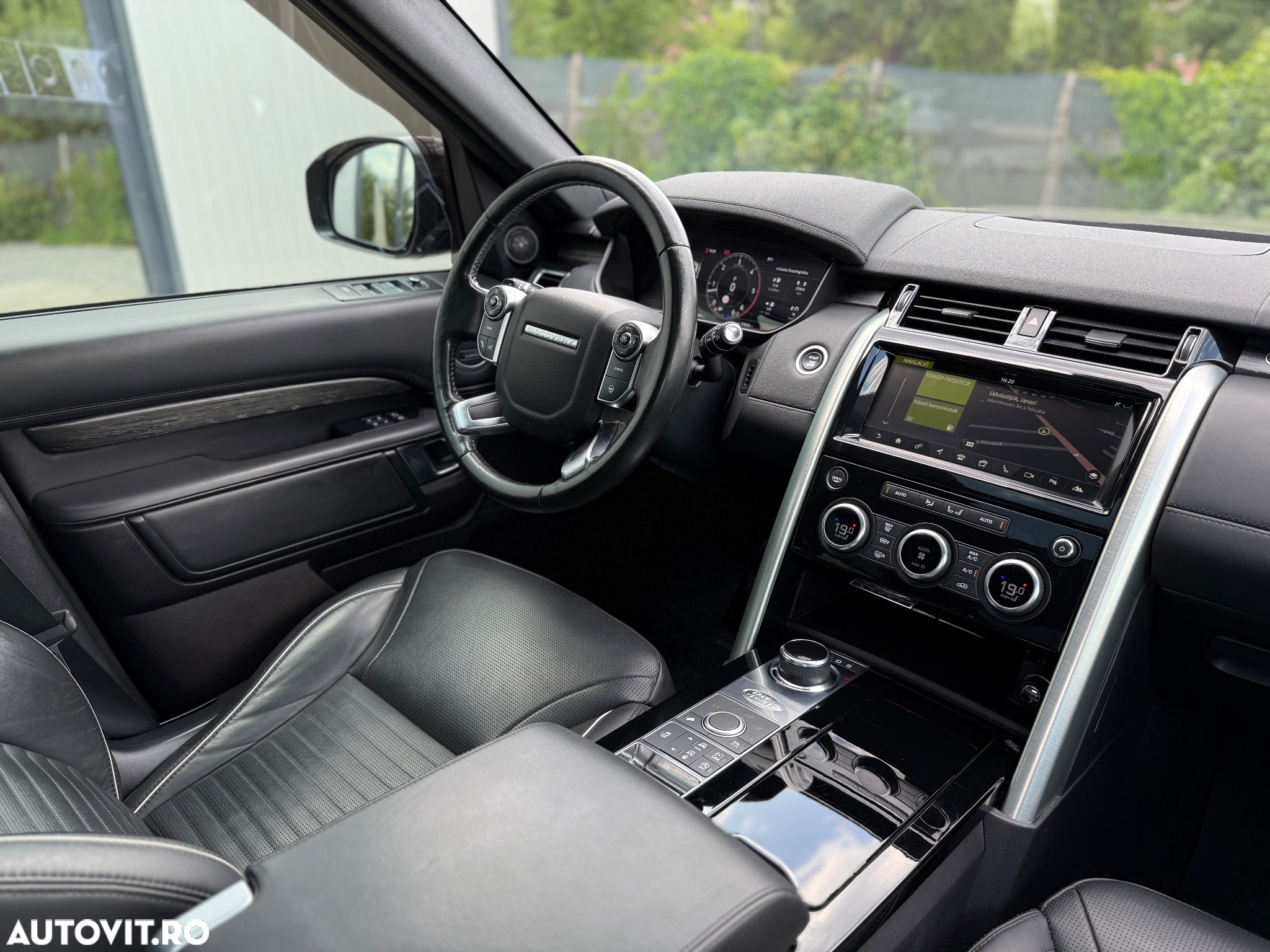 Land Rover Discovery 3.0 L TD6 HSE Luxury - 7
