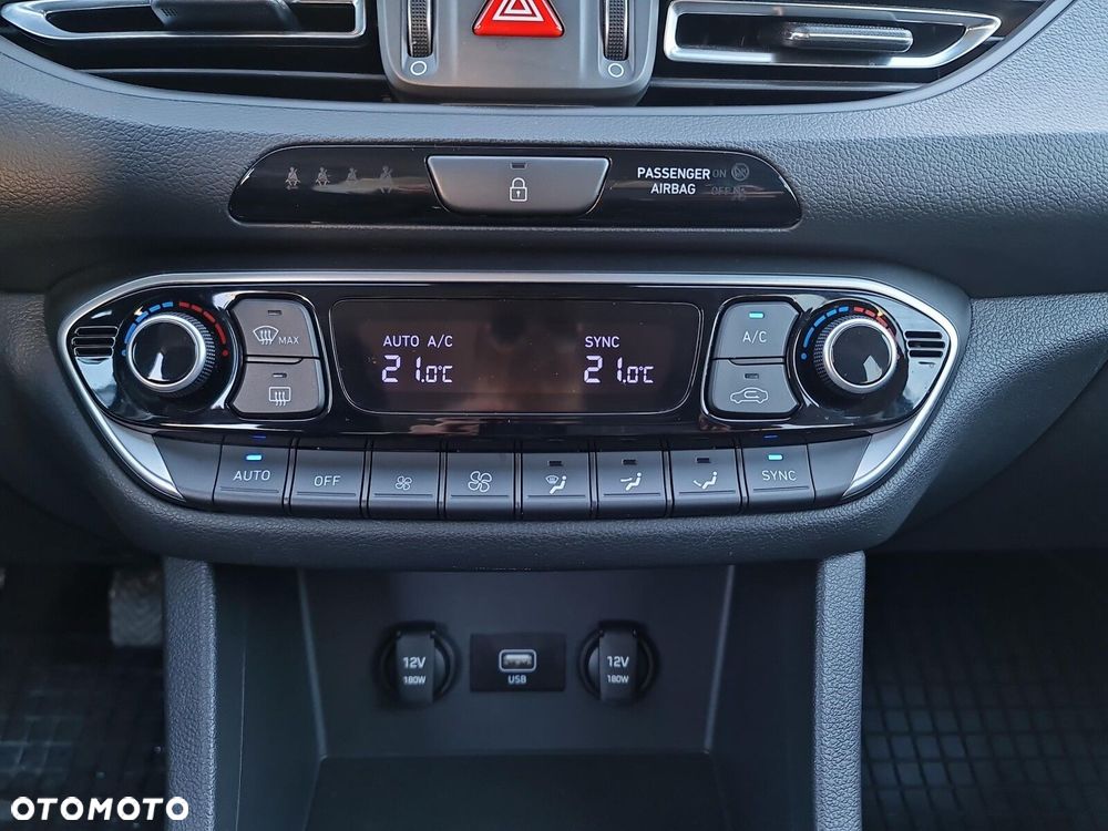 Hyundai i30 1.0 T-GDI Smart - 23