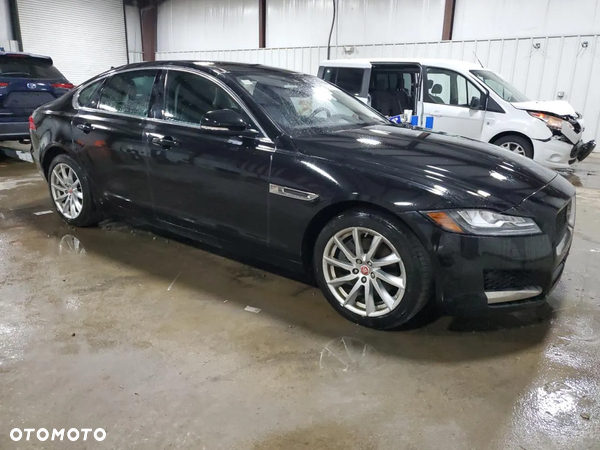 Jaguar XF 2.0 T Prestige