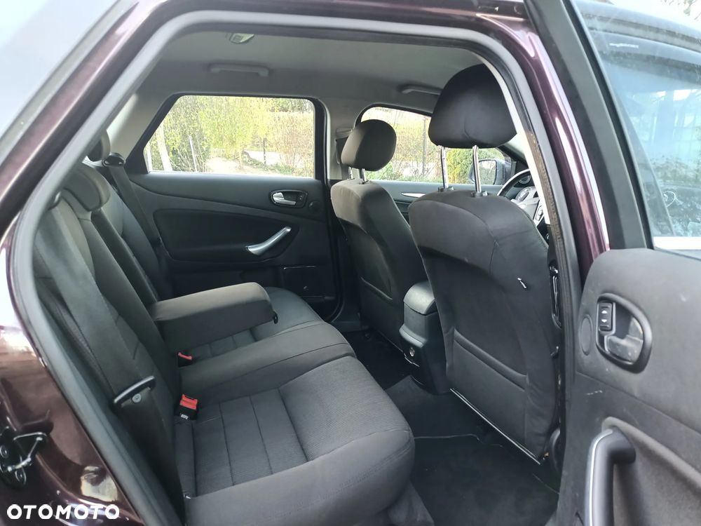 Ford Mondeo 2.0 Titanium - 17