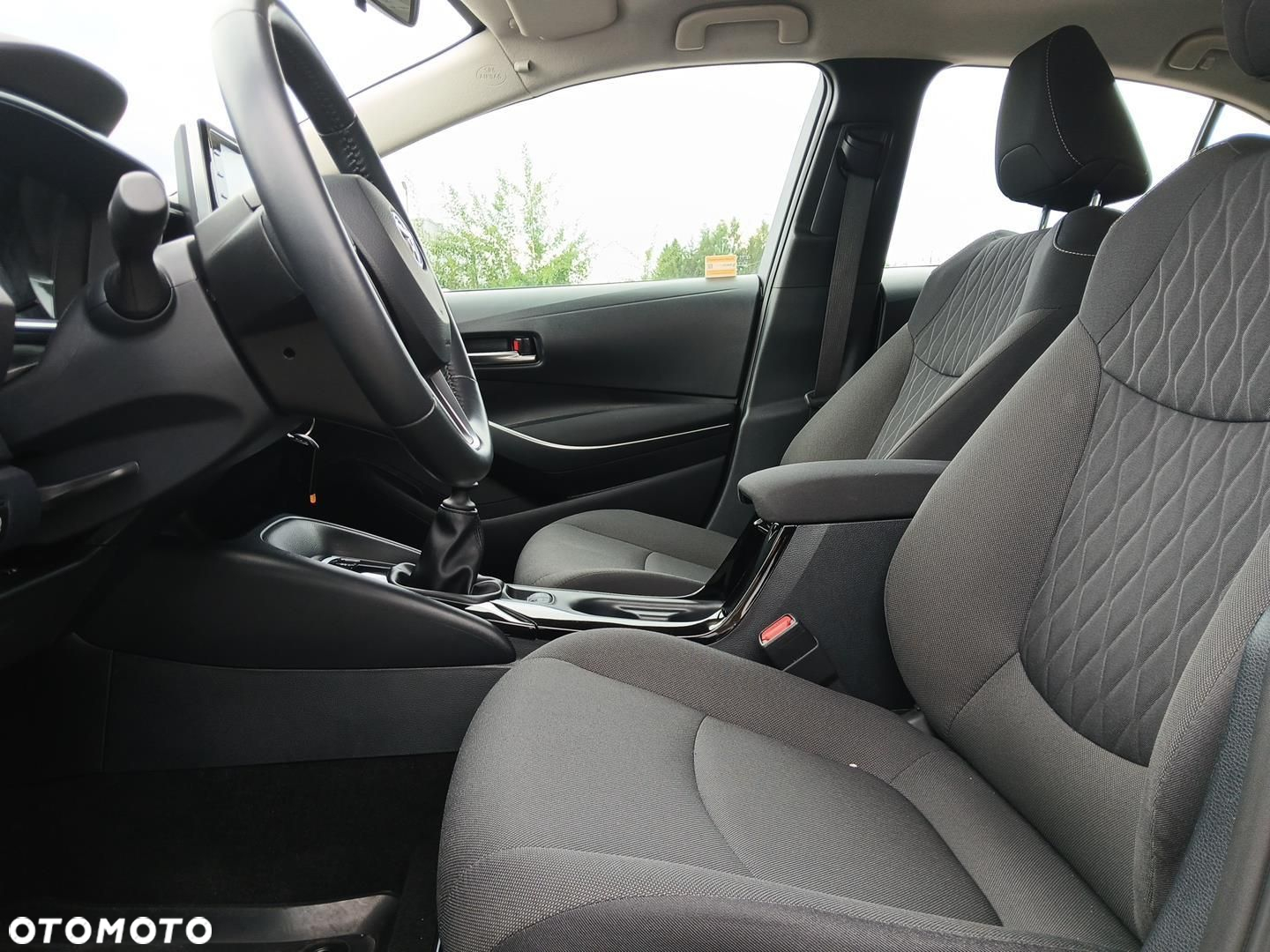 Toyota Corolla - 11