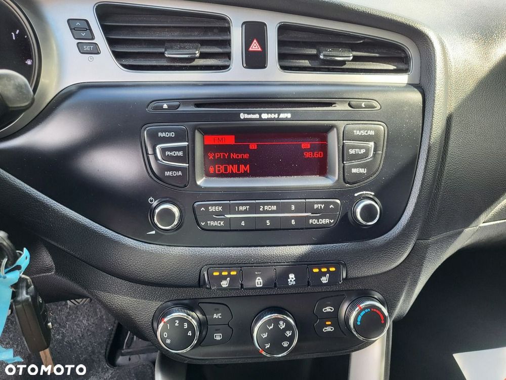 Kia Ceed - 27