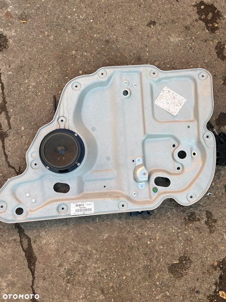 VW TOURAN MECHANIZM PODNOSNIK SZYBY PRAWY TYL 1T0839730L VW TOURAN 1T0 LIFT 2006-2010 - 2