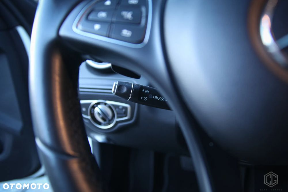 Mercedes-Benz Klasa C 200 (BlueTEC) d 7G-TRONIC - 37