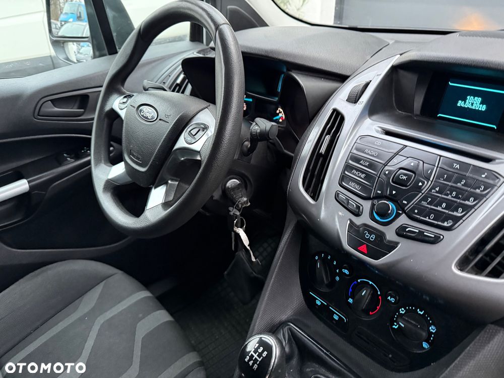 Ford Transit Connect - 16