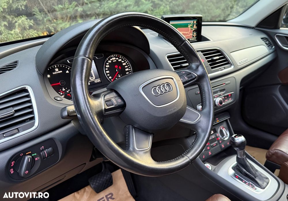 Audi Q3 2.0 TDI Quattro S tronic design - 37