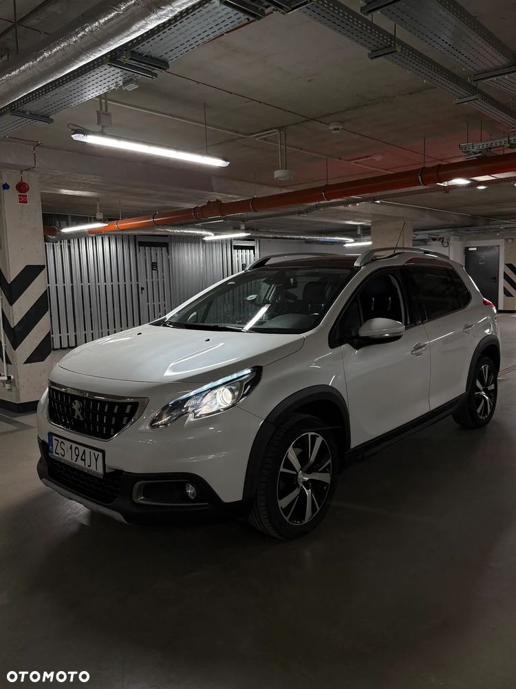 Peugeot 2008 1.2 PureTech Allure S&S - 3