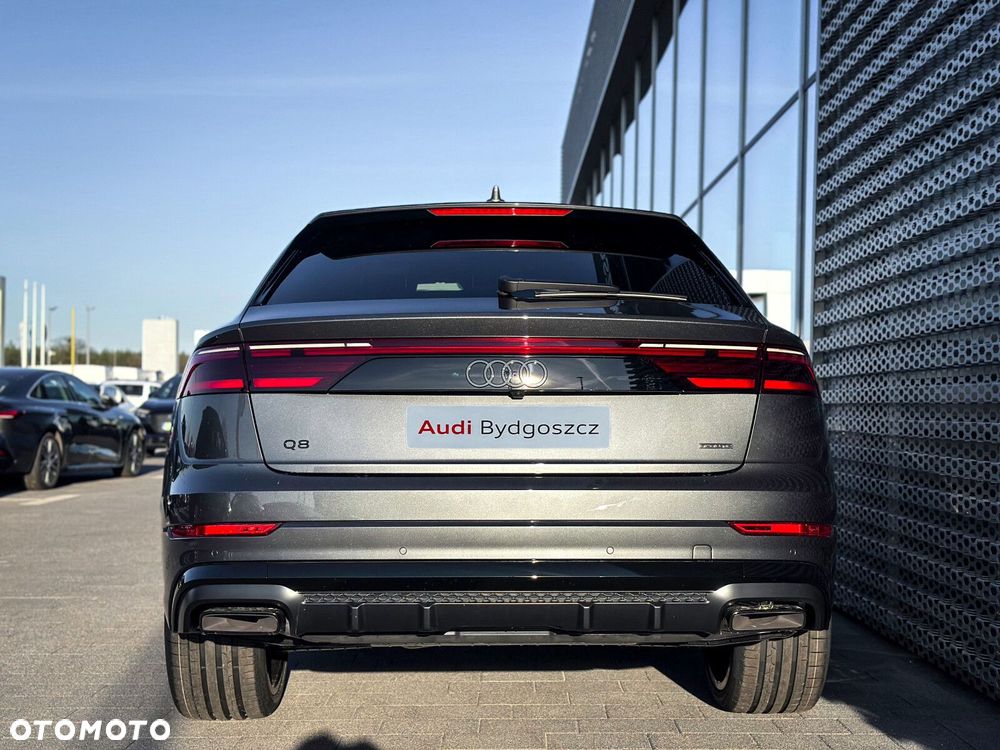 Audi Q8 - 7
