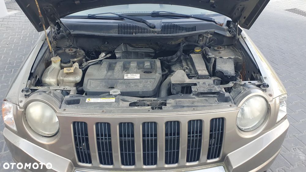 Jeep Compass 2.4I 4x4 Sport - 10