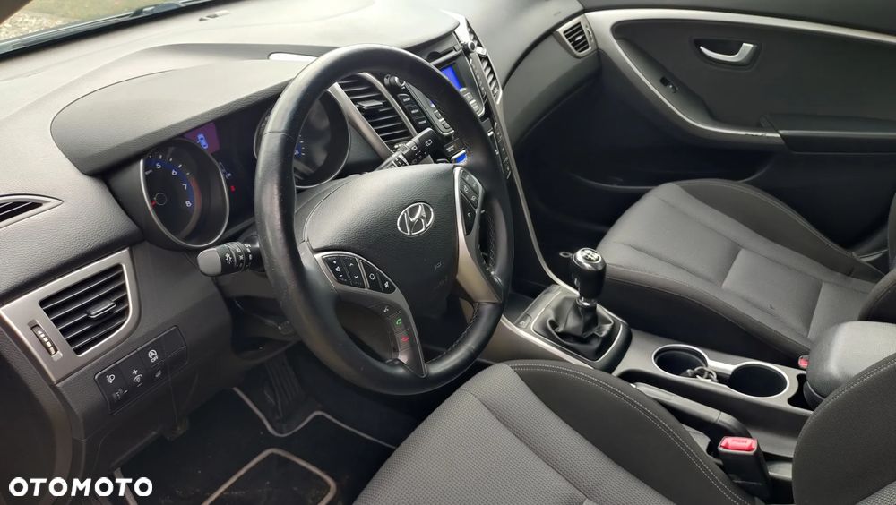 Hyundai i30 1.6 GDI BlueDrive Comfort - 12