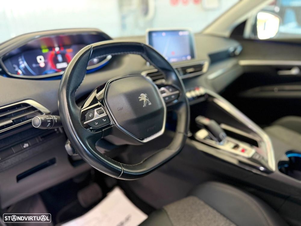 Peugeot 3008 1.5 BlueHDi Allure EAT8 - 21