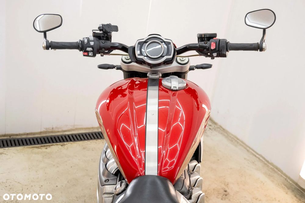 Triumph Rocket - 25