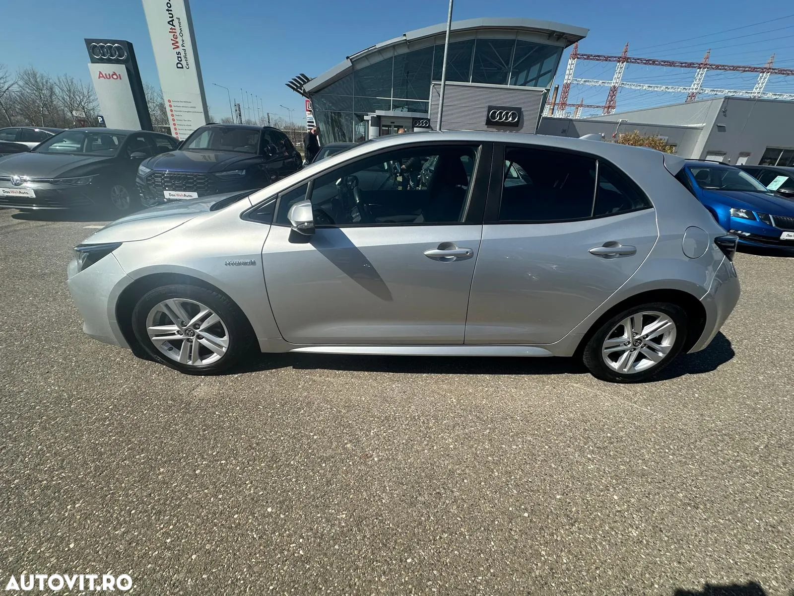 Toyota Corolla 1.8 HSD Dynamic - 8