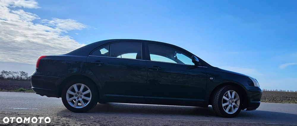 Toyota Avensis - 5