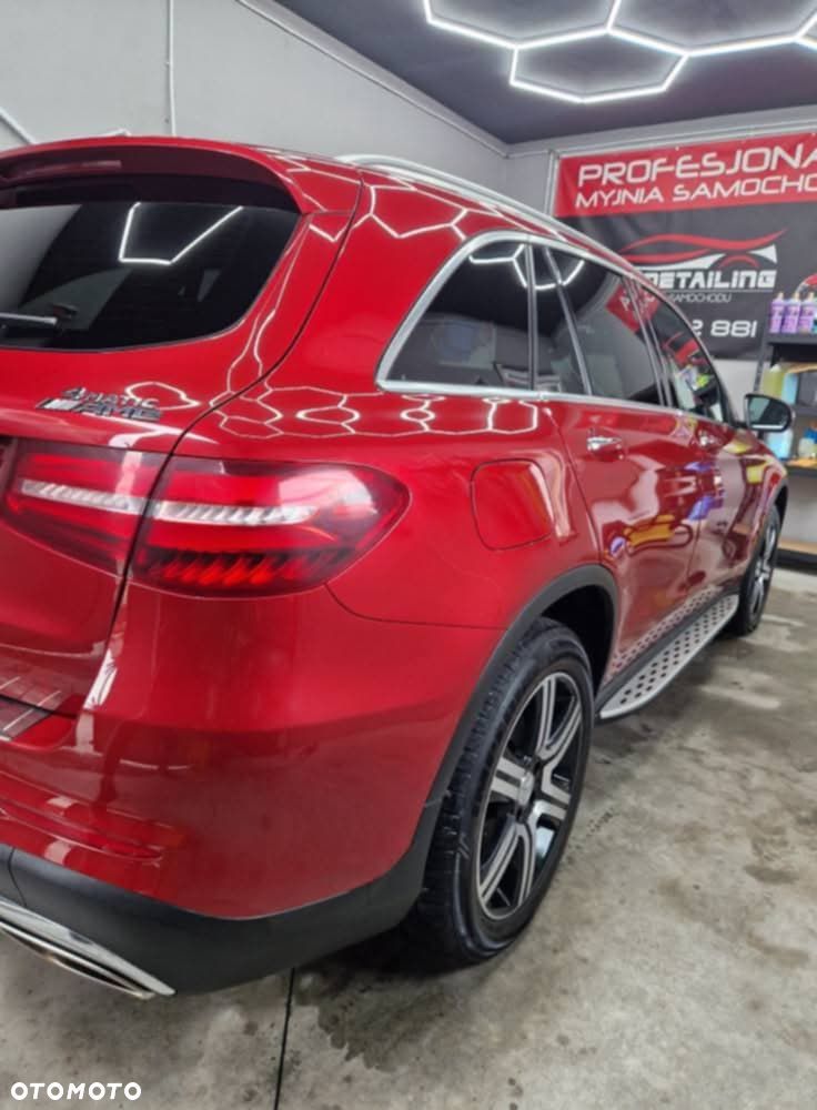 Mercedes-Benz GLC 300 4Matic 9G-TRONIC AMG Line - 16