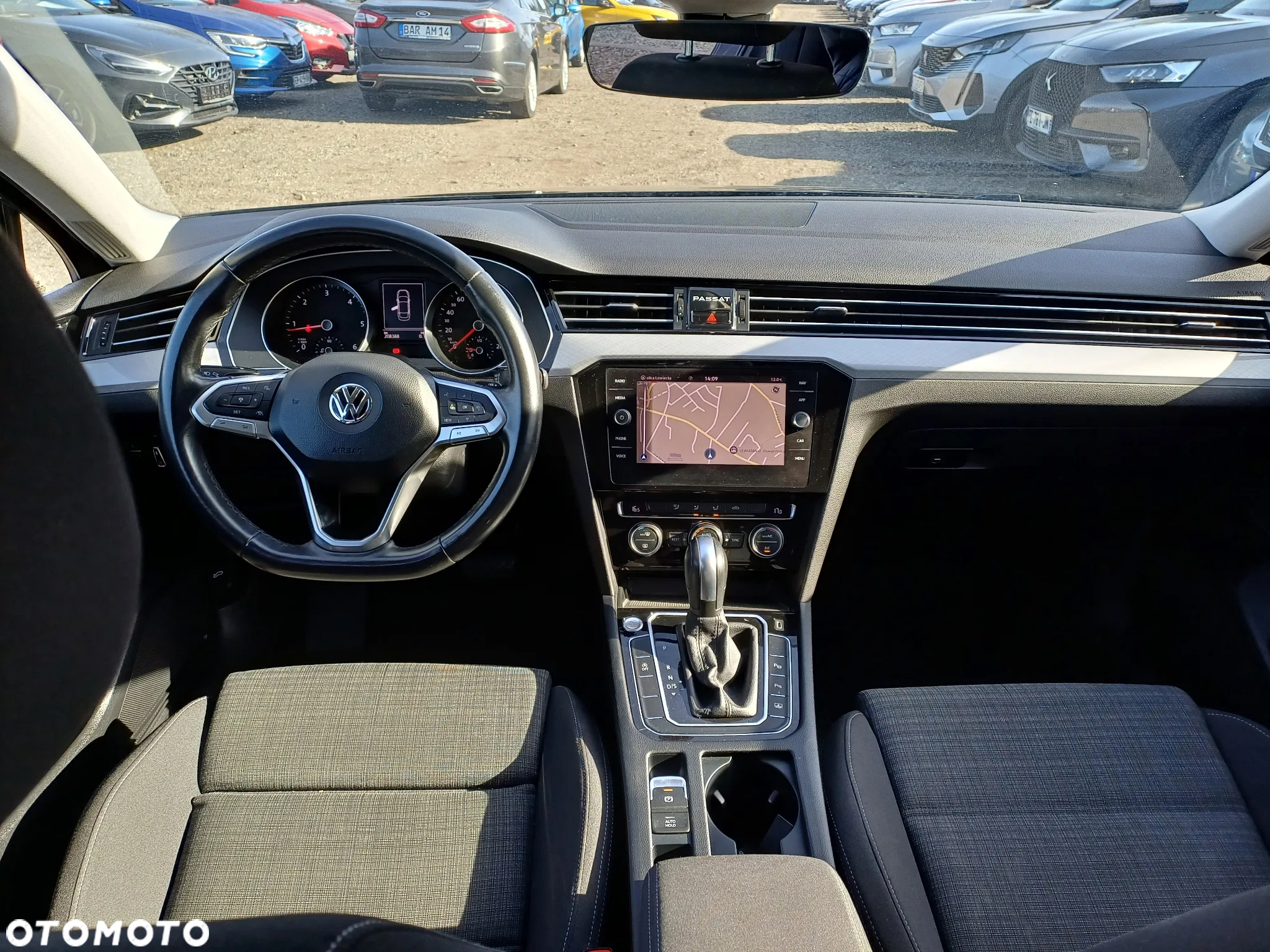 Volkswagen Passat - 20