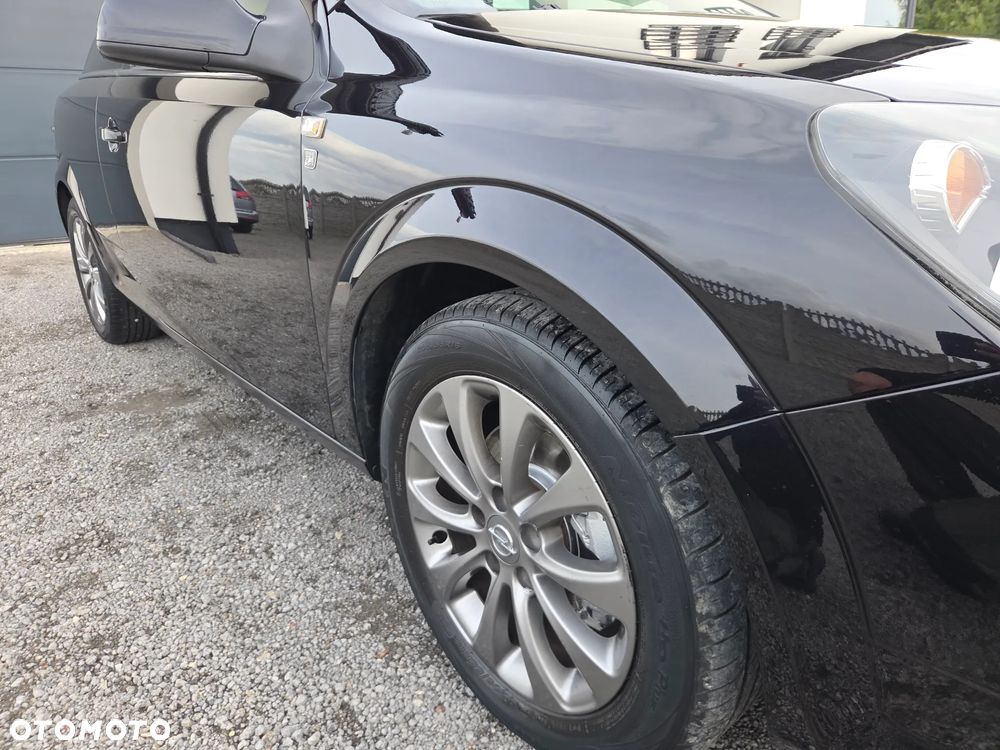 Opel Astra 1.6 Edition 111 Jahre - 18