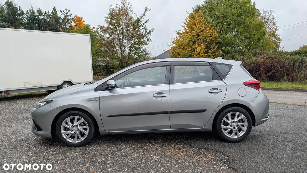 Toyota Auris 1.8 HSD Luna - 6