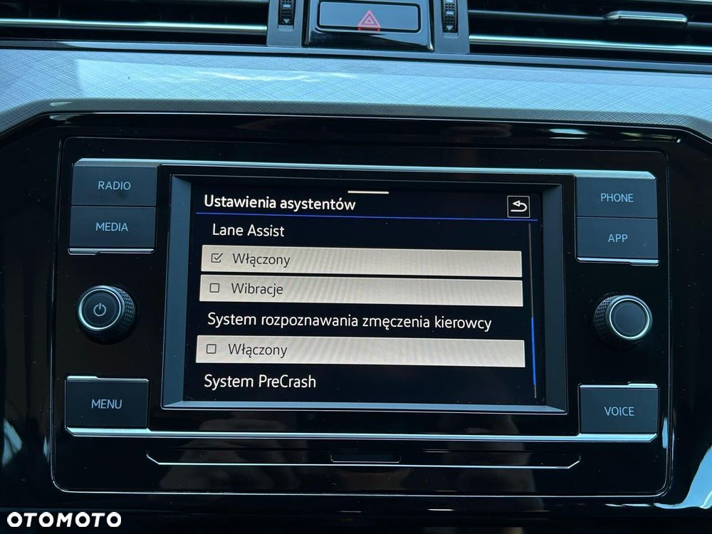 Volkswagen Passat Variant 2.0 TSI Business DSG - 30
