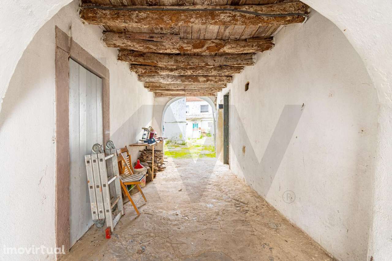 QUINTA para RECUPERAÇÂO c/ 6+2 APARTAMENTOS - BARCARENA - Oeiras - Grande imagem: 5/16