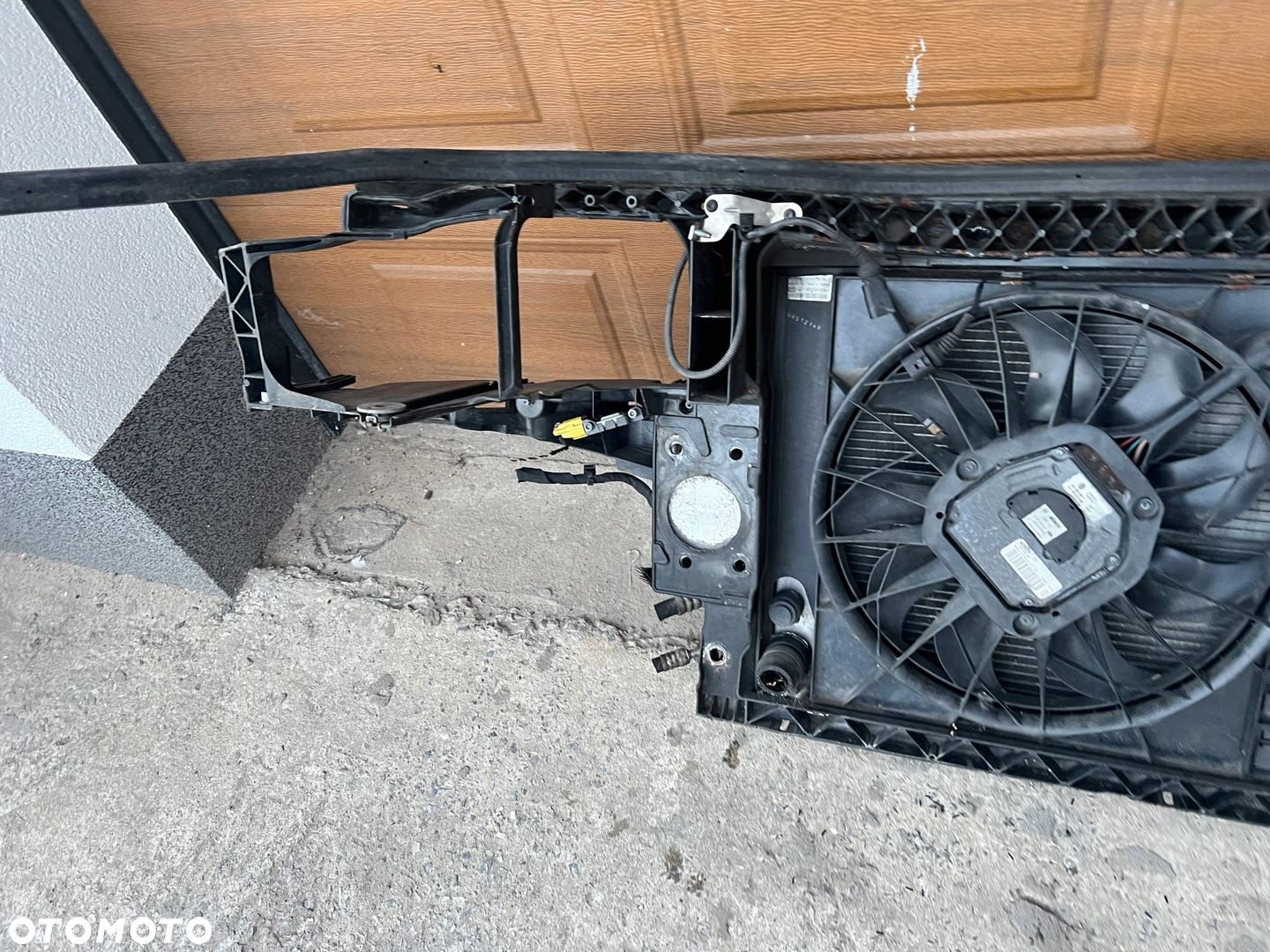 PAS PRZEDNI CHŁODNICE AUDI A8 D3 3.0 TDI 03-10 4E0805594C KOMPLETNY - 10