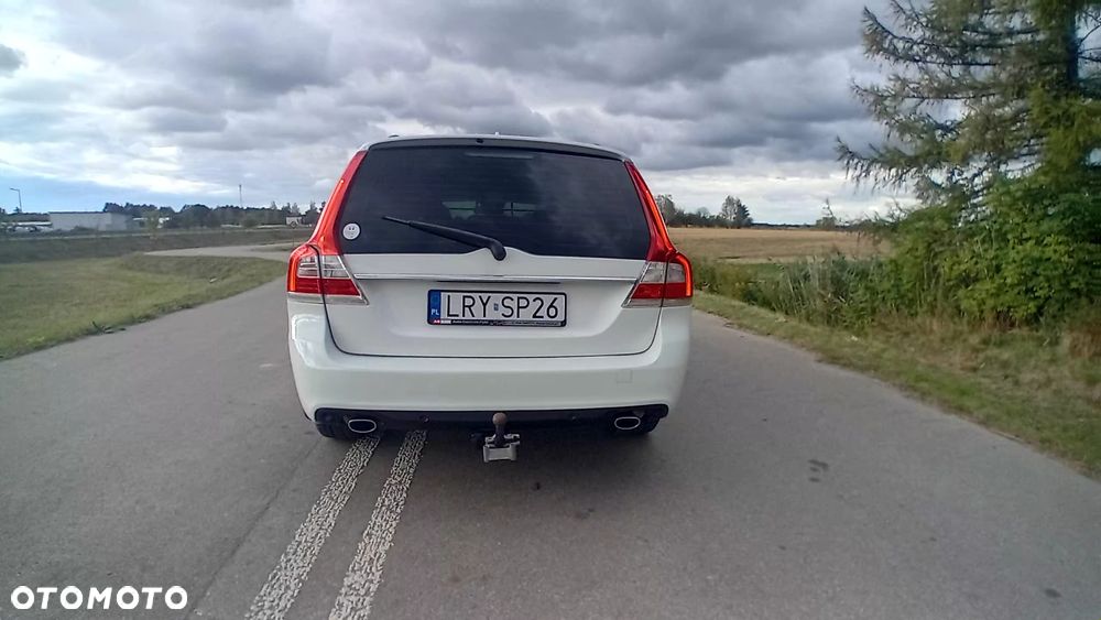 Volvo V70 D5 Geartronic Kinetic - 34