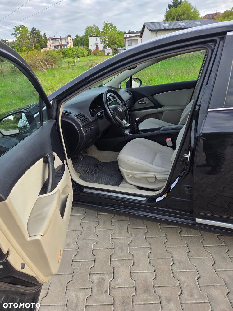 Toyota Avensis 2.0 D-4D Sol - 5