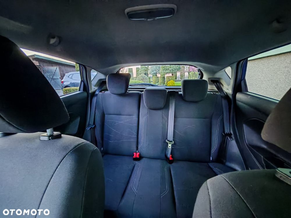 Ford Fiesta - 10