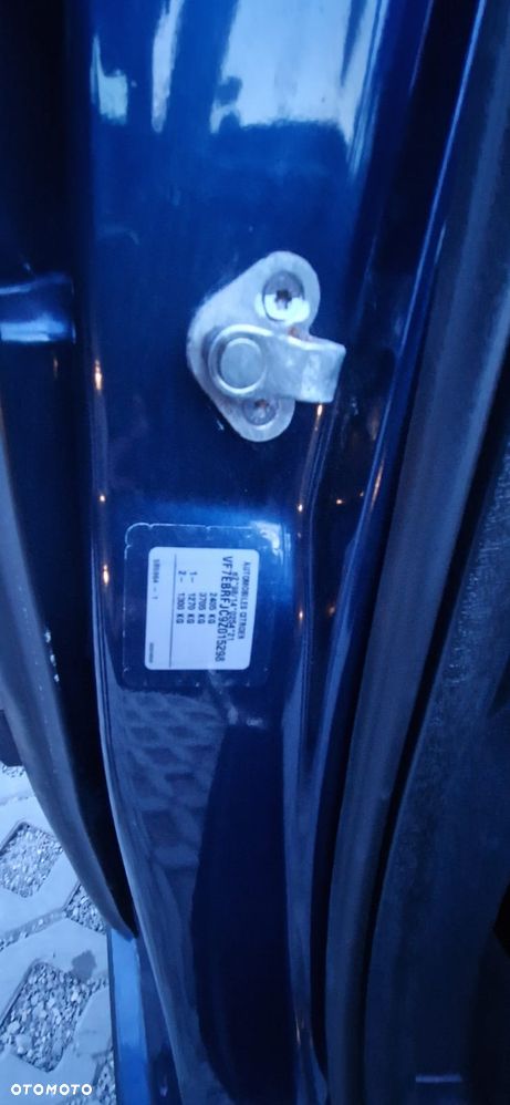 Citroën C8 2.0 16V Confort - 30