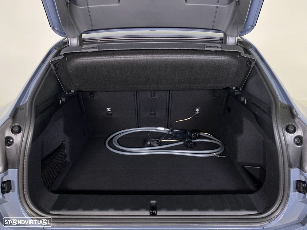 BMW iX2 eDrive20 Pack Desportivo M - 8