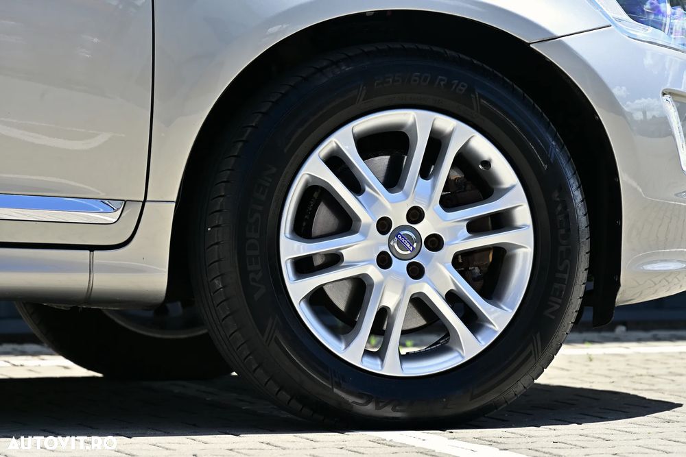 Volvo XC 60 D5 AWD Geartronic Summum - 41